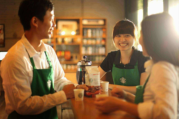 星巴克品牌故事：從無名小店到世界連鎖
