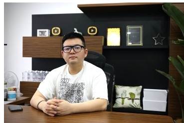 16667655706761772060632.jpg 胡可直播間7.jpg